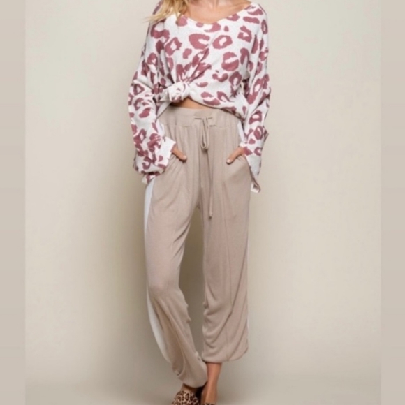 POL Mocha Mousse Lightweight Pants - Picture 4 of 4